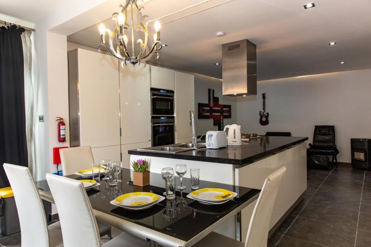 Dolmen Court Flat 10, Qawra Апартаменты